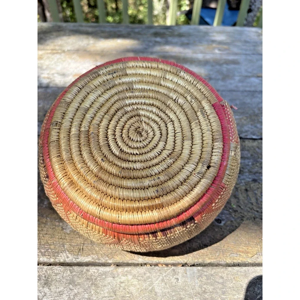 Beautiful Handmade Boho Style Vintage Handwoven Spiral Basket Colorful Old Pink